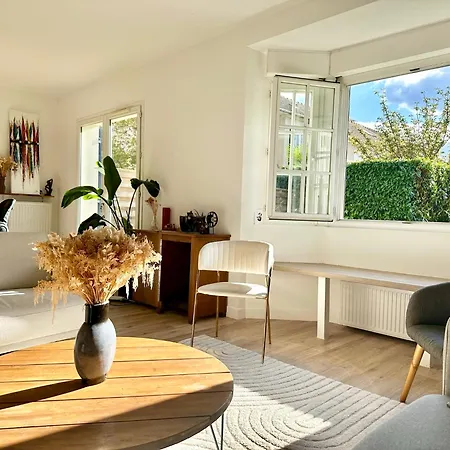 Charming House 15 Minutes From Paris * Houilles
