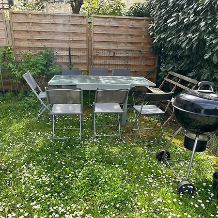 Charming House 15 Minutes From Paris Casa vacanze *